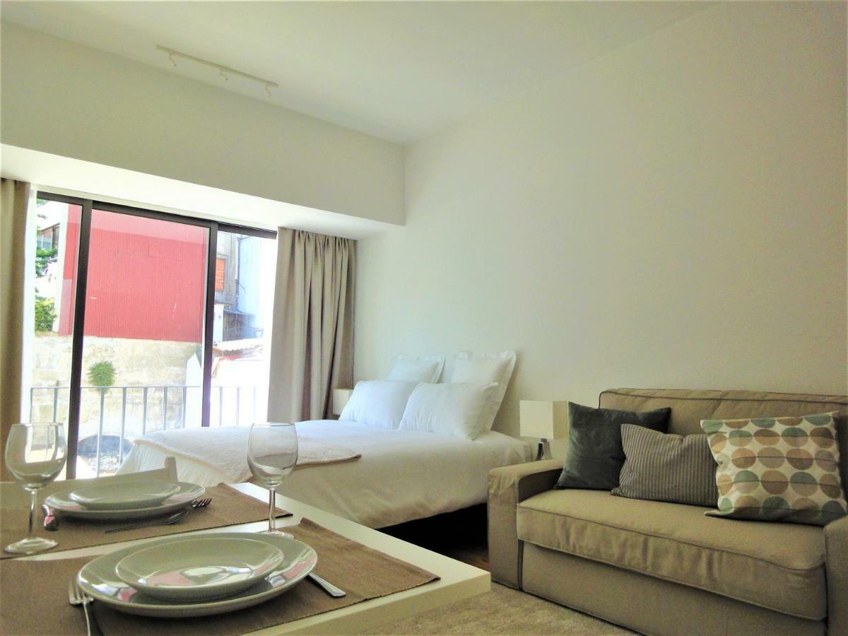 Tiles Apartment *