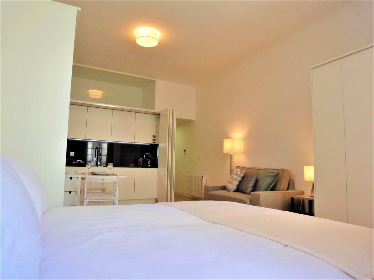 Apartament Tiles